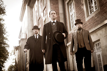 Theater ex libris: Sherlock, John & Mycroft - Pressefoto